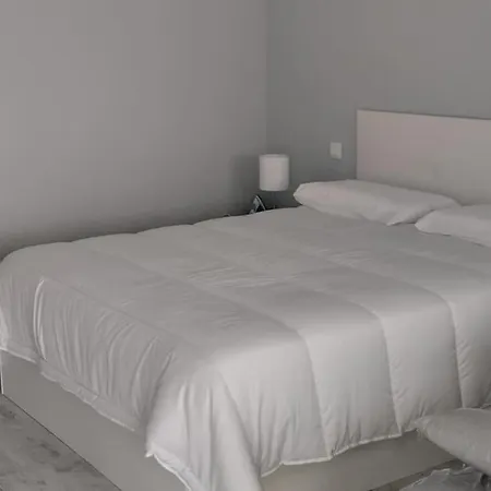 Apt. 'a Bicuda' By The Cliff Coast *